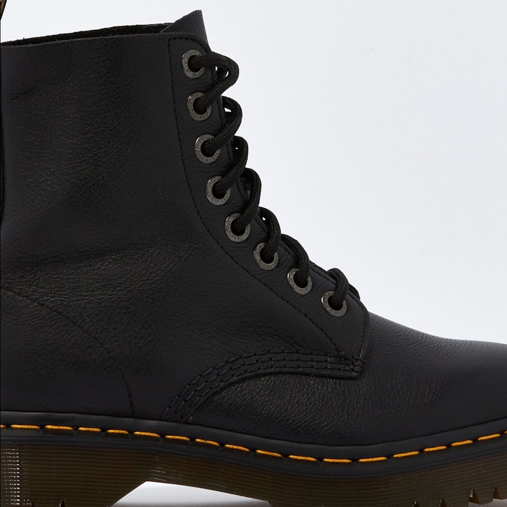 Dr martens 1460 pascal boot